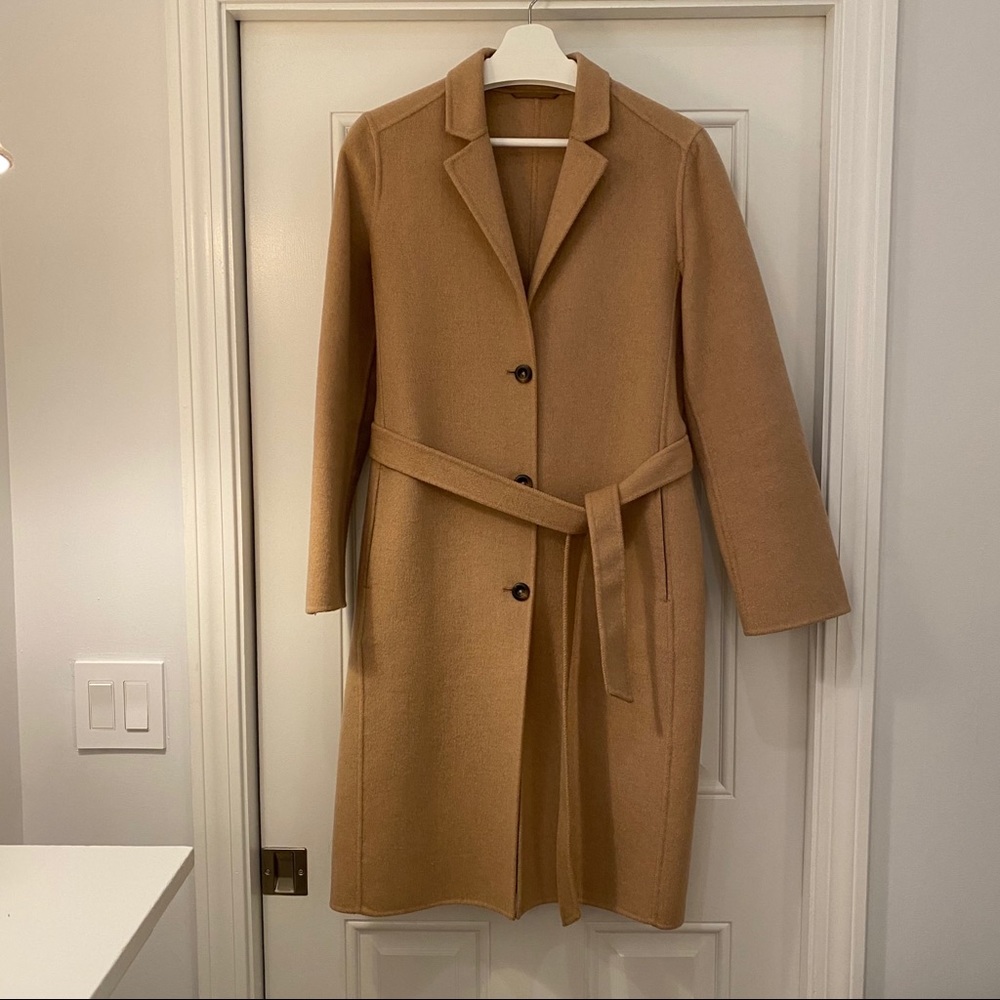 Coat GAP.